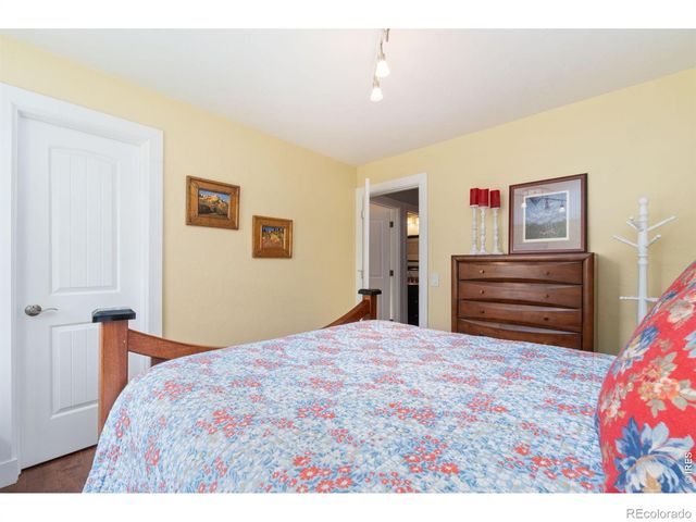 8200 S Locust Way, Centennial, CO 80112