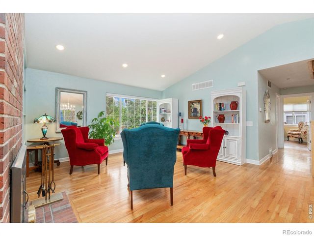 8200 S Locust Way, Centennial, CO 80112