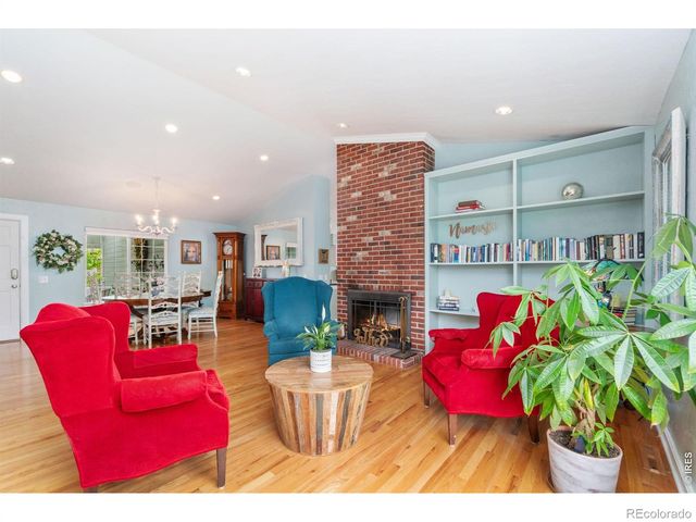 8200 S Locust Way, Centennial, CO 80112