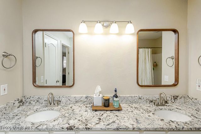 2132 The Bluffs, Toledo, OH 43615