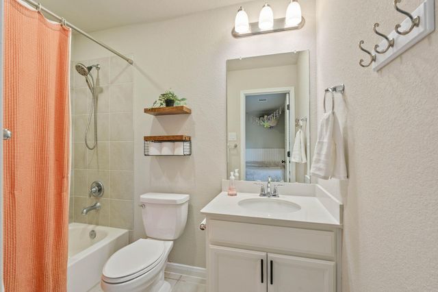 17812 Hanson Ridge Drive, Montgomery, TX 77316