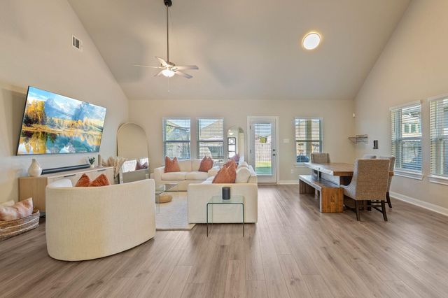 17812 Hanson Ridge Drive, Montgomery, TX 77316