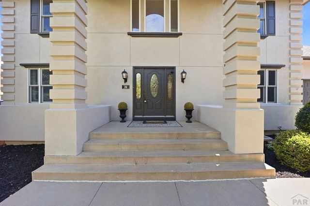 26 Altadena Dr, Pueblo, CO 81005
