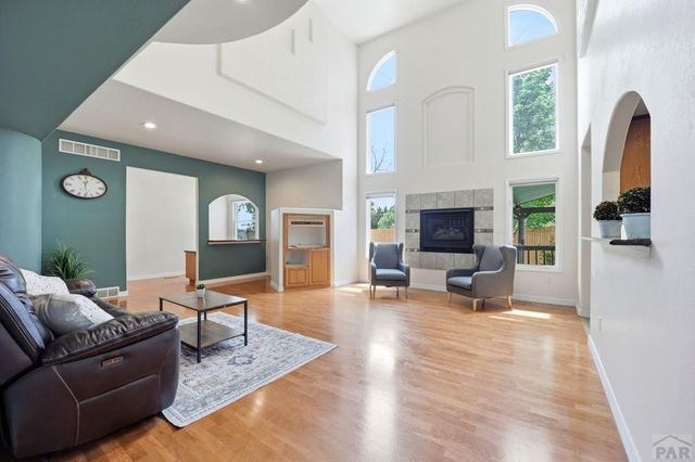 26 Altadena Dr, Pueblo, CO 81005