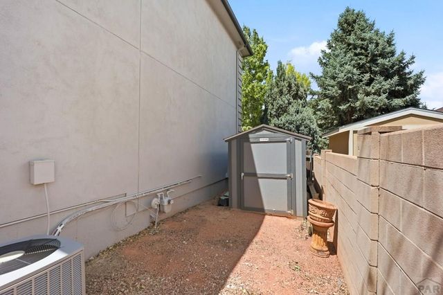 26 Altadena Dr, Pueblo, CO 81005