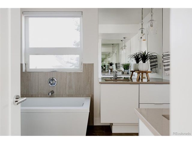 3724 Quivas St, Denver, CO 80211