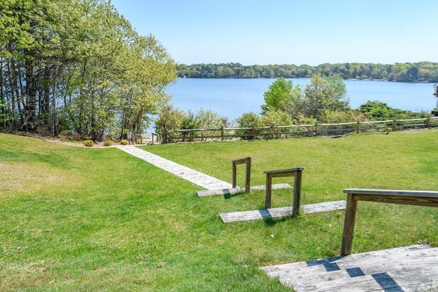 191 James Cir, Mashpee, MA 02649