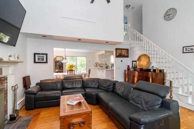 191 James Cir, Mashpee, MA 02649