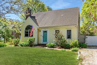 191 James Cir, Mashpee, MA 02649