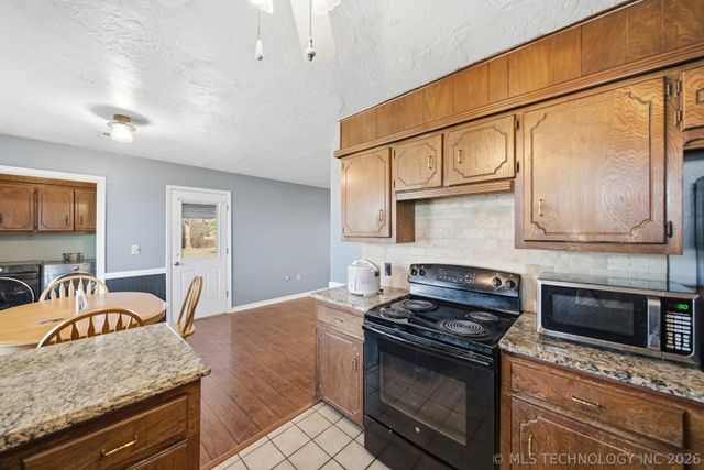 31717 S Earlene Avenue, Inola, OK 74036