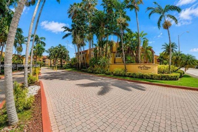 15640 SW 80th St G-104, Miami, FL 33193
