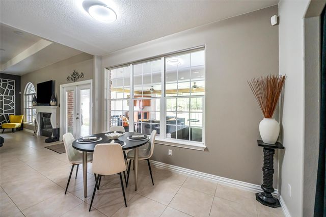 33519 Hillside Drive, Pinehurst, TX 77362