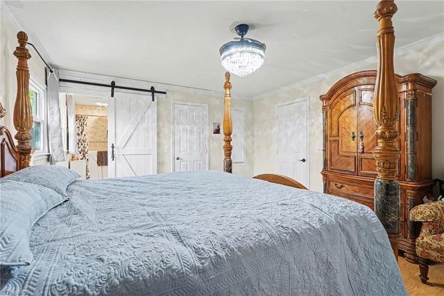 6033 Stone Bluff Drive, Clemmons, NC 27012