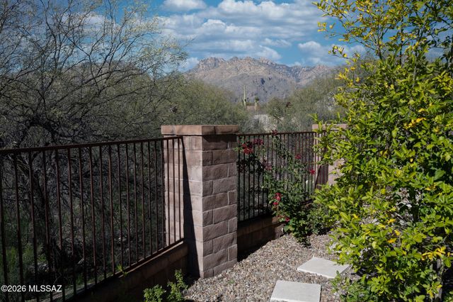 7723 E Sabino Enclave Place, Tucson, AZ 85750