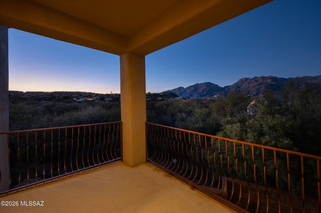 7723 E Sabino Enclave Place, Tucson, AZ 85750