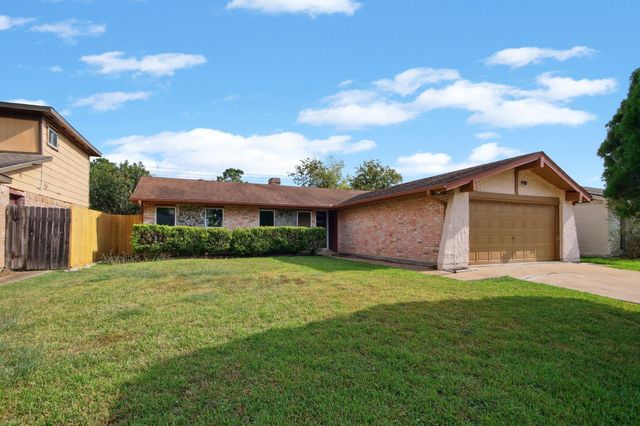 13806 Towne Way Drive, Sugar Land, TX 77498