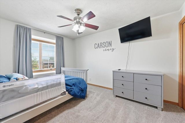 18580 TAYLOR Lane, Council Bluffs, IA 51503