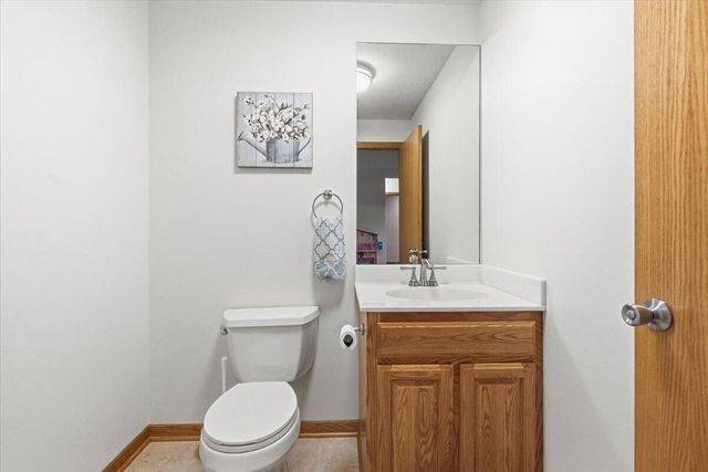 18580 TAYLOR Lane, Council Bluffs, IA 51503