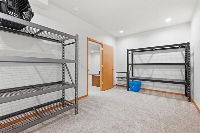 18580 TAYLOR Lane, Council Bluffs, IA 51503