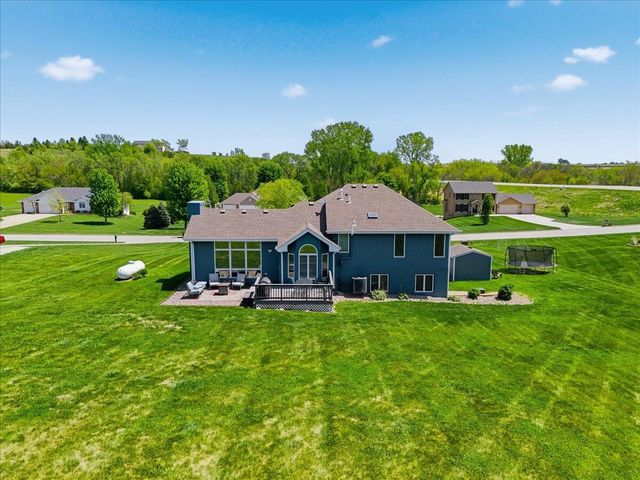 18580 TAYLOR Lane, Council Bluffs, IA 51503