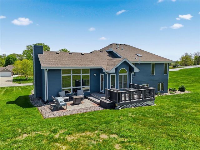 18580 TAYLOR Lane, Council Bluffs, IA 51503