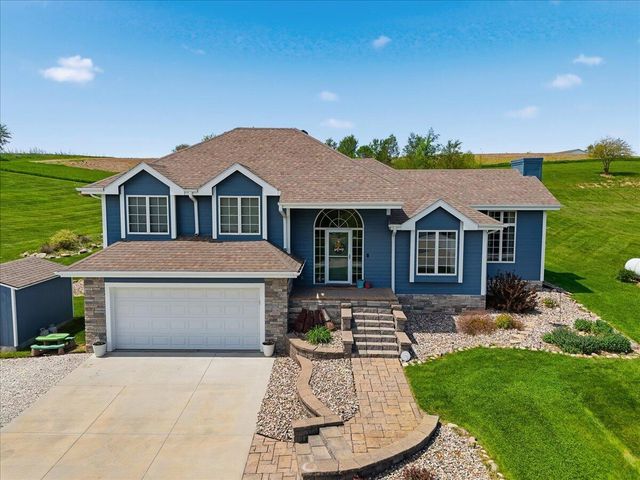 18580 TAYLOR Lane, Council Bluffs, IA 51503