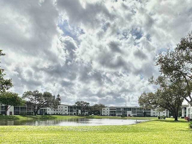 14 Fanshaw A, Boca Raton, FL 33434