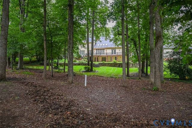 10809 Leabrook Dr, Glen Allen, VA 23059
