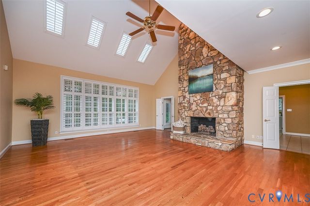 10809 Leabrook Dr, Glen Allen, VA 23059