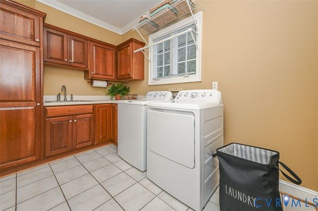 10809 Leabrook Dr, Glen Allen, VA 23059