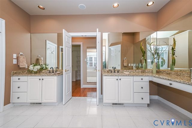10809 Leabrook Dr, Glen Allen, VA 23059