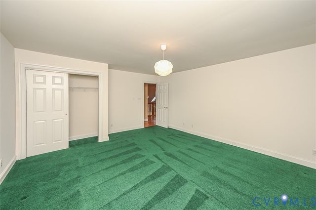 10809 Leabrook Dr, Glen Allen, VA 23059