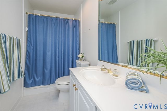 10809 Leabrook Dr, Glen Allen, VA 23059