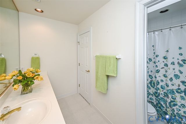 10809 Leabrook Dr, Glen Allen, VA 23059