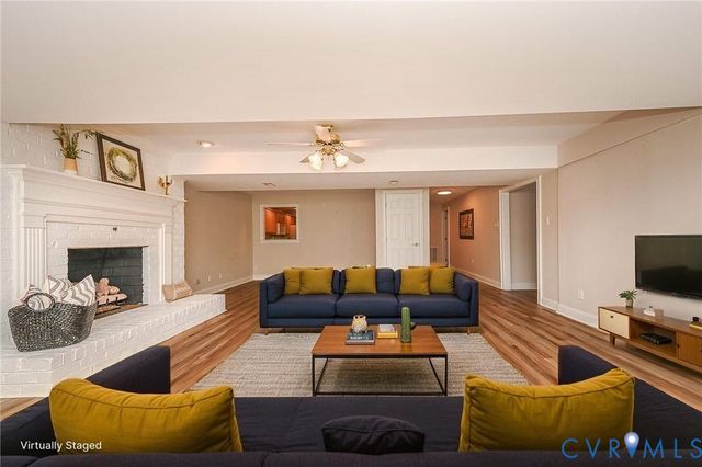 10809 Leabrook Dr, Glen Allen, VA 23059