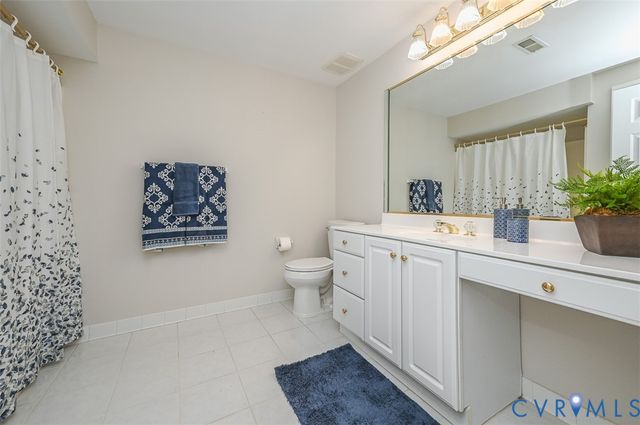 10809 Leabrook Dr, Glen Allen, VA 23059