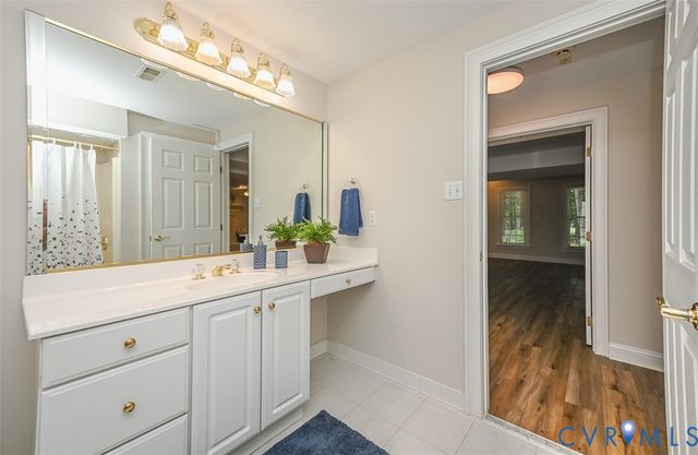 10809 Leabrook Dr, Glen Allen, VA 23059