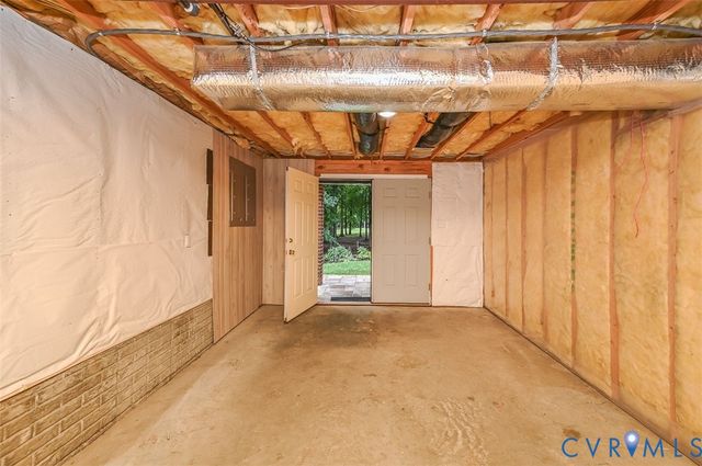 10809 Leabrook Dr, Glen Allen, VA 23059
