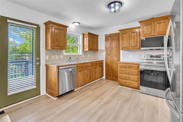 1114 Melody Court, Kearney, MO 64060