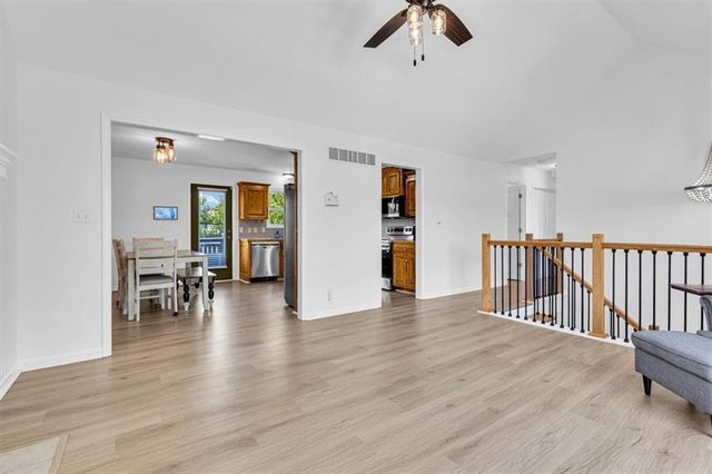 1114 Melody Court, Kearney, MO 64060
