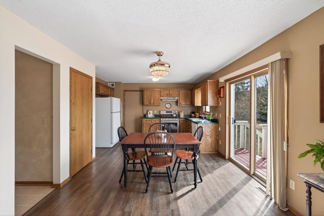 9585 72nd Street S, Cottage Grove, MN 55016