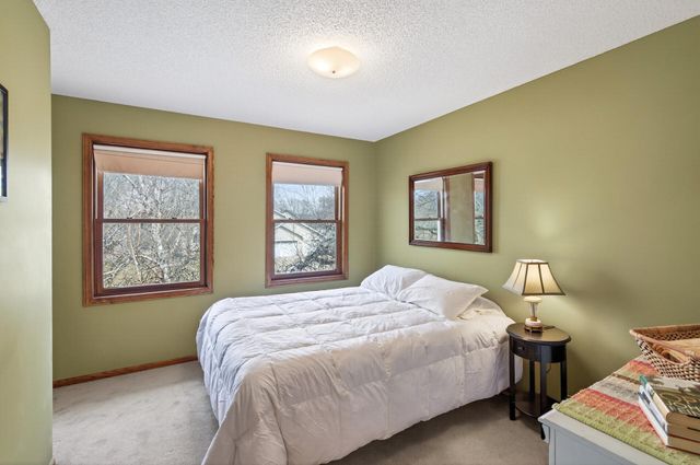 9585 72nd Street S, Cottage Grove, MN 55016