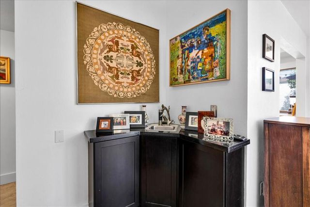 2389 E Miramonte Circle B, Palm Springs, CA 92264