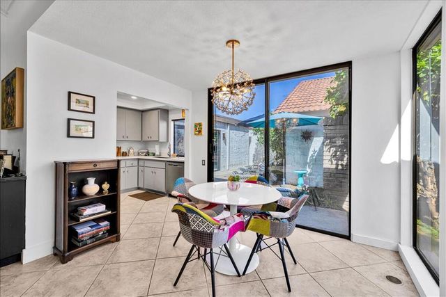 2389 E Miramonte Circle B, Palm Springs, CA 92264