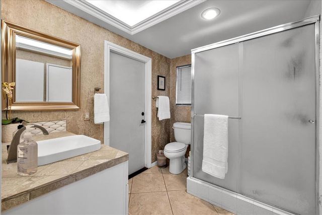 2389 E Miramonte Circle B, Palm Springs, CA 92264