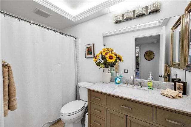 2389 E Miramonte Circle B, Palm Springs, CA 92264