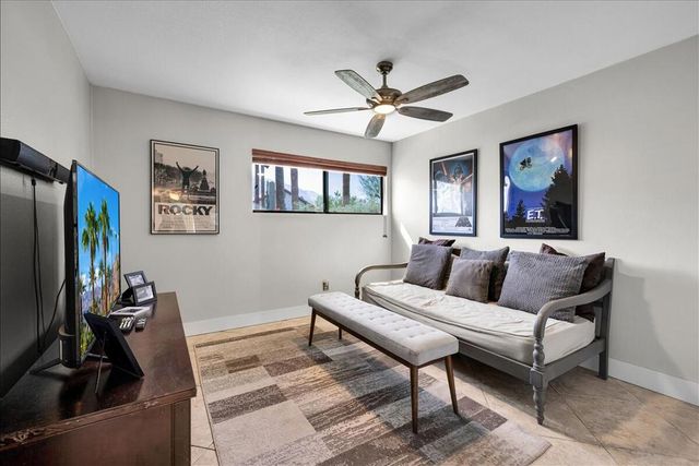 2389 E Miramonte Circle B, Palm Springs, CA 92264