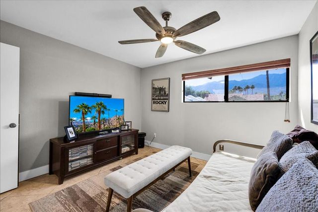 2389 E Miramonte Circle B, Palm Springs, CA 92264