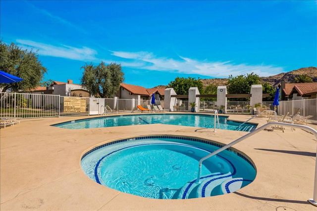 2389 E Miramonte Circle B, Palm Springs, CA 92264