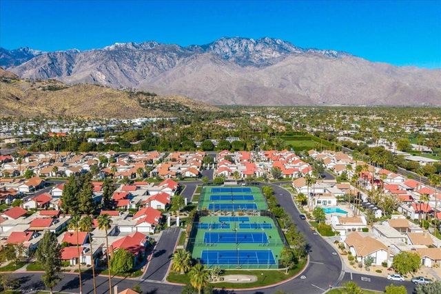 2389 E Miramonte Circle B, Palm Springs, CA 92264